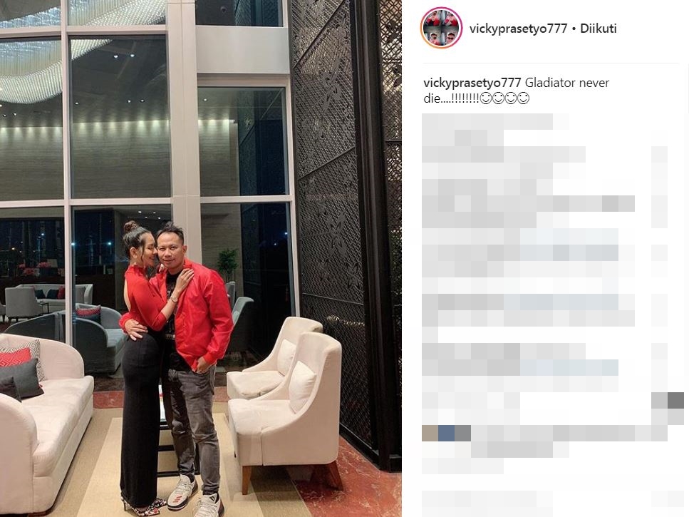 10 Potret Anggia Chan, model yang dikabarkan dekat Vicky Prasetyo