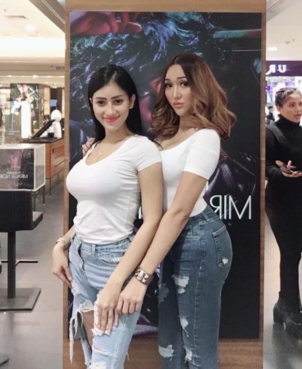 4 Potret sahabatan Reva Alexa & Lucinta Luna, bak kakak beradik