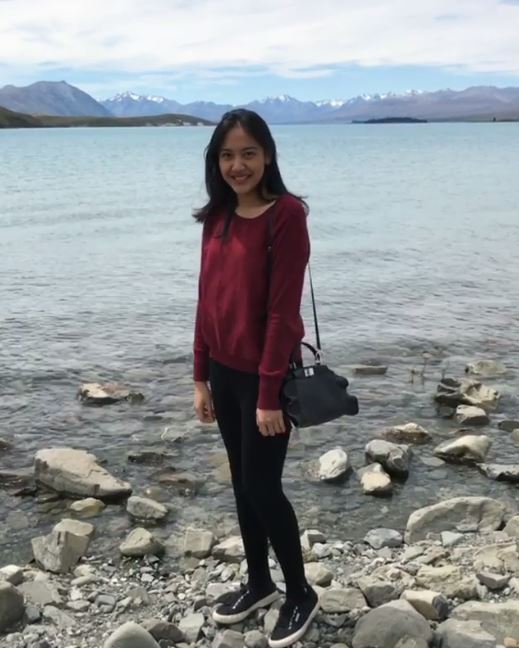 Jadi anak miliader, 8 gaya liburan Putri Tanjung ini simpel