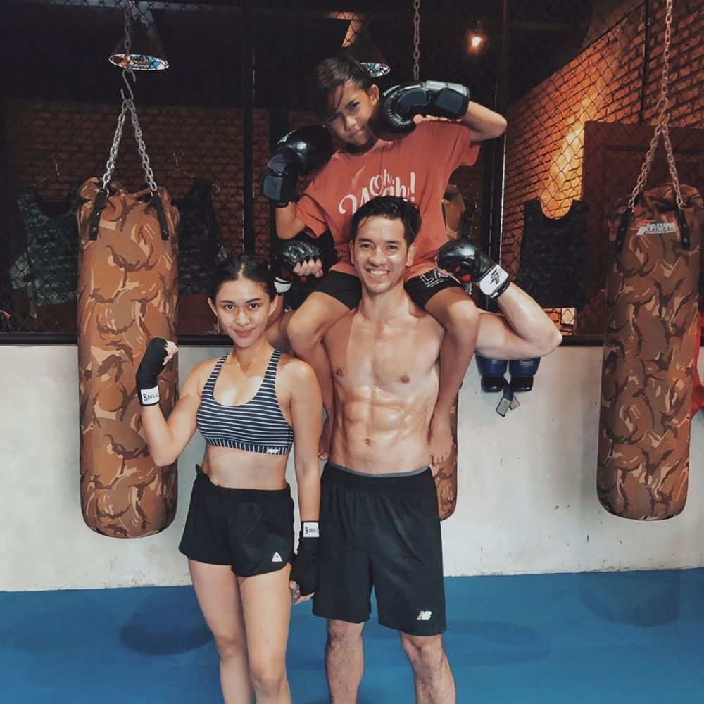 Sudah jadi ayah, gaya 8 seleb saat workout ini bikin susah kedip