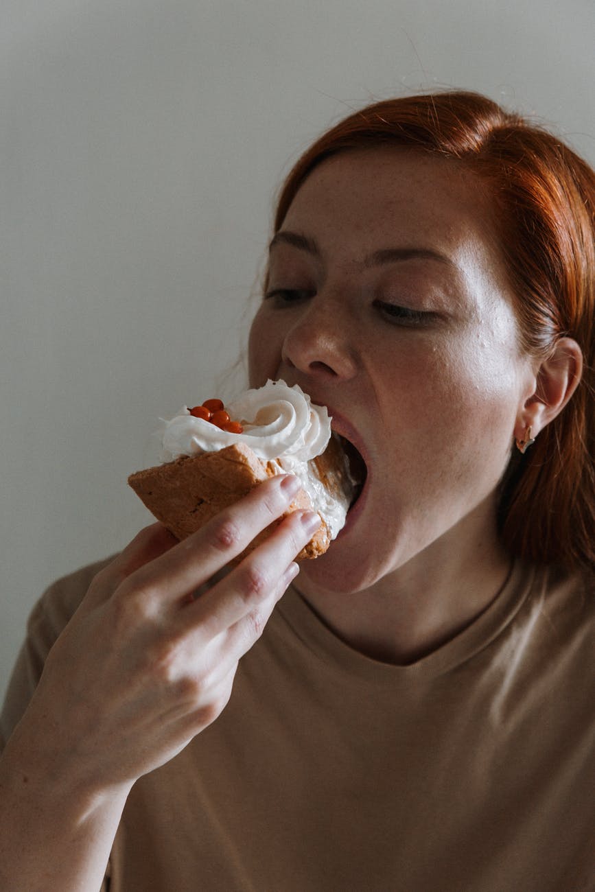 21 Cara menghilangkan bau mulut, mudah dan aman