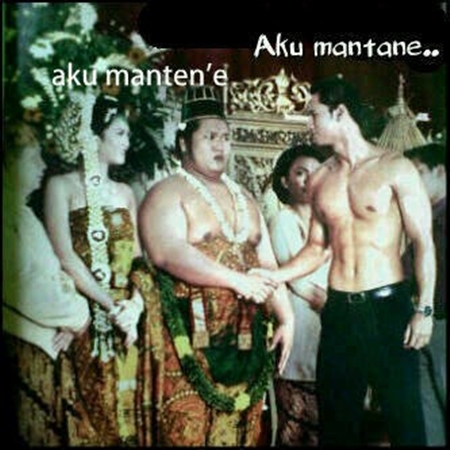 20 Meme lucu kalau datang ke pernikahan mantan, bikin auto baper