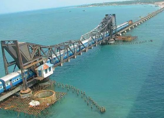 15 Jalur kereta api berbahaya di dunia, 5 ada di Indonesia