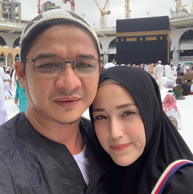 10 Momen Pasha Ungu liburan di Turki sama istri, sekalian umrah