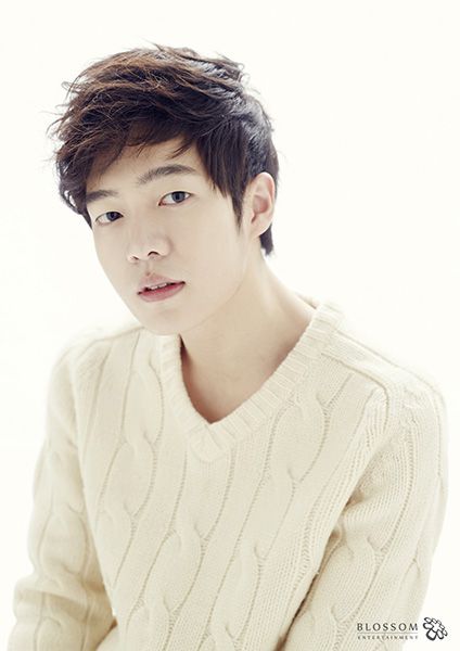6 Fakta Son Seung-won, aktor drama hingga terjerat kasus hukum