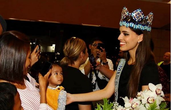 5 Potret Miss World 2018 kunjungi Indonesia, cantik & ramah