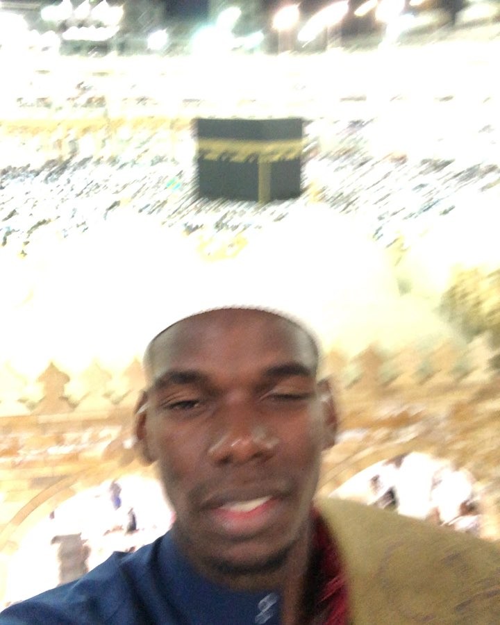 Potret 12 pesepak bola top saat ibadah di Tanah Suci Mekkah