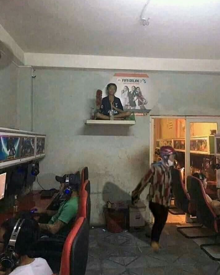 10 Momen apes ketahuan emak ini bikin penasaran endingnya