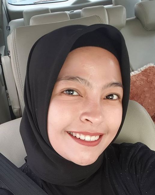 8 Pesona Tantri Kotak tanpa makeup, cantiknya nggak luntur