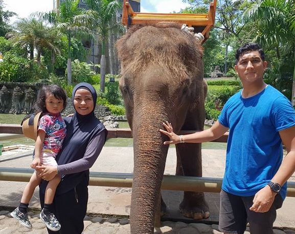 8 Pesona Tantri Kotak tanpa makeup, cantiknya nggak luntur