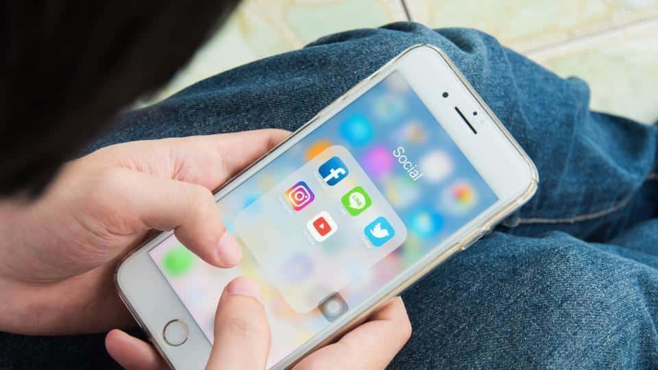 5 Cara mudah mendapatkan tiket nonton bioskop gratis 