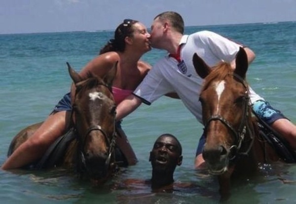 10 Meme lucu 'Valentine gagal' ini bikin jomblo ketawa senang