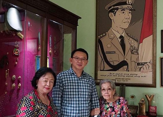 8 Potret ibunda Ahok yang jarang terekspos, awet muda