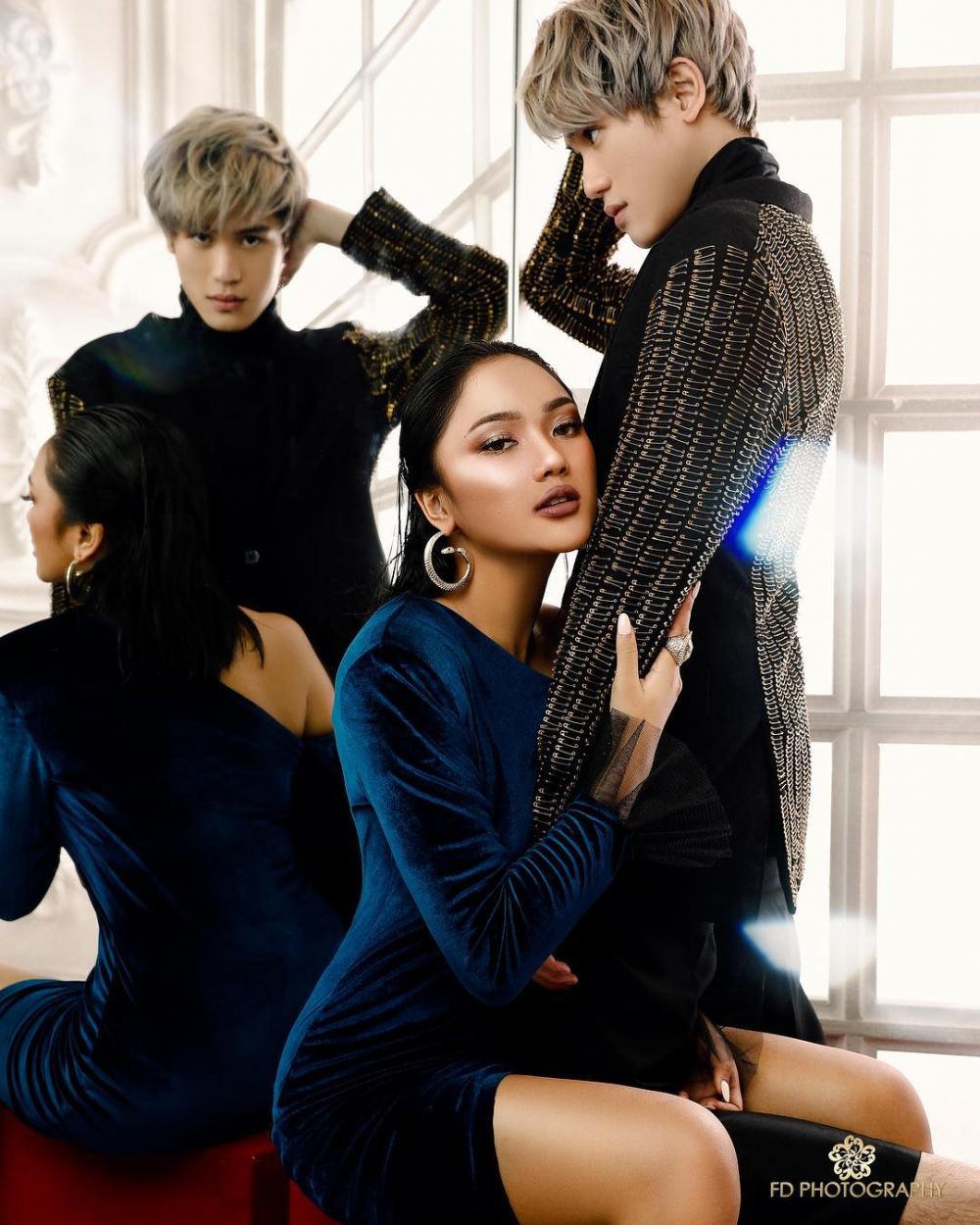 10 Gaya mesra Marion Jola & Julian saat pemotretan, bak prewedding