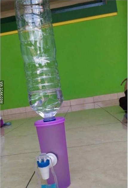 9 Ide kreatif pakai dispenser ini bikin ngakak sampai haus