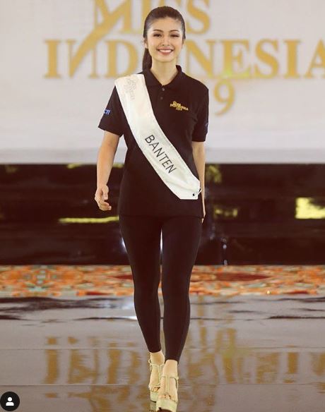 Jadi runner-up Miss Indonesia, mantan pacar anak Ahok banjir pujian