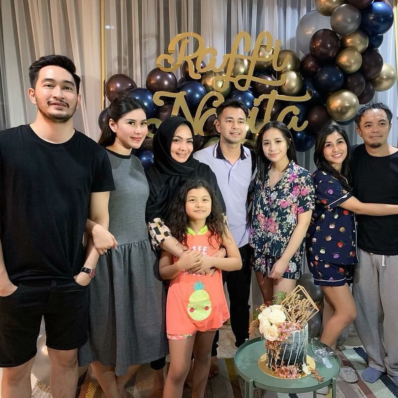 10 Momen ulang tahun Nagita Slavina & Raffi Ahmad, dirayakan bareng