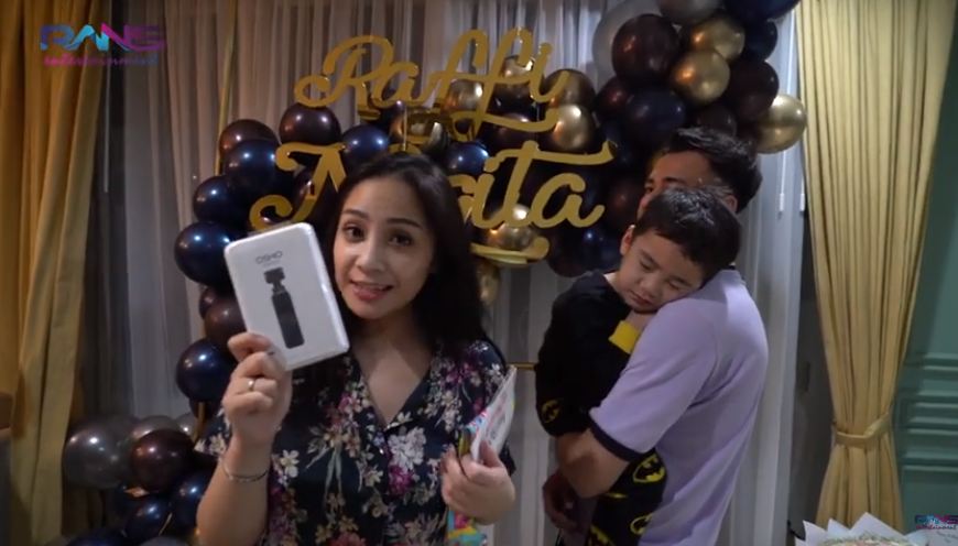5 Kado spesial ulang tahun Raffi Ahmad dan Nagita Slavina