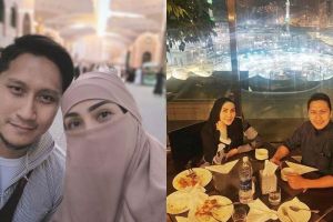 Rayakan ultah pernikahan, ini 8 momen Arie Untung & istri umrah