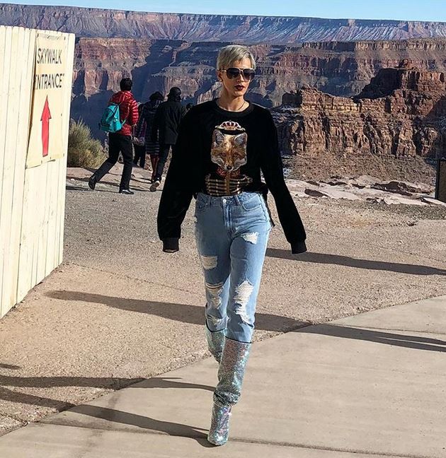 Sering tampil hot, 7 potret Kimmy Jayanti ini jauh dari seksi