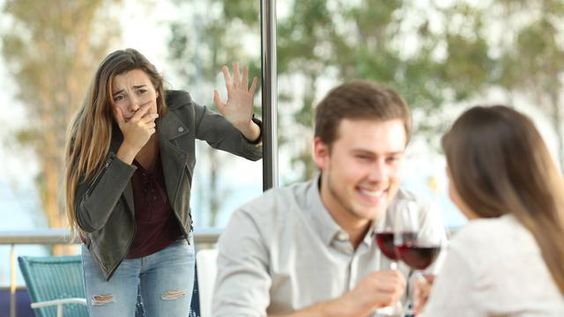 5 Cara melabrak selingkuhan pasangan dengan elegan tapi efektif