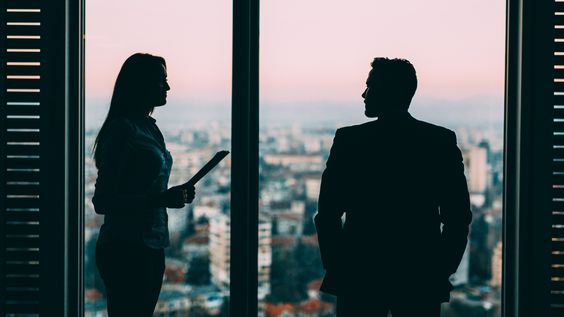 5 Cara melabrak selingkuhan pasangan dengan elegan tapi efektif