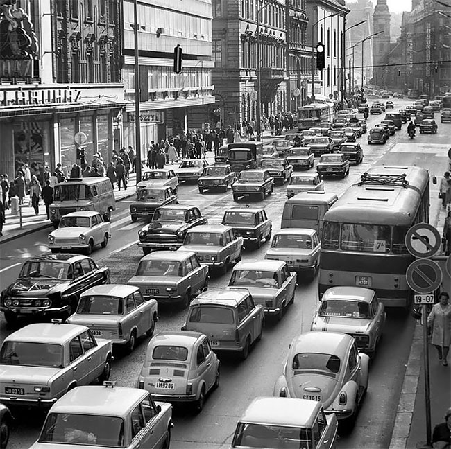 12 Potret langka jalanan macet abad ke-19 di berbagai negara