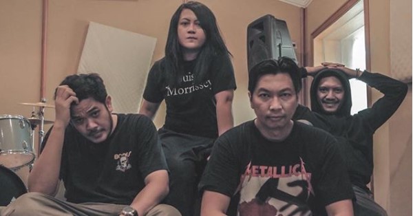 Tigabelas Tonbesi, band aktualisasi diri para pekerja korporat