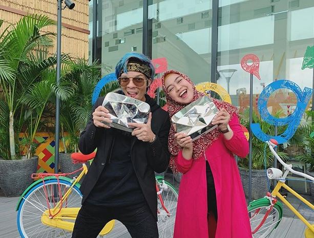 9 Momen Atta & Ria Ricis rayakan 10 juta subscriber, foto berdua