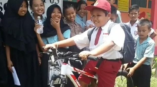Shakira Aurum dan 4 anak ini dapat hadiah spesial dari Jokowi