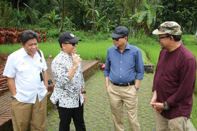 Kunjungi Banyuwangi, Menteri ESDM ternyata suka kopi Osing