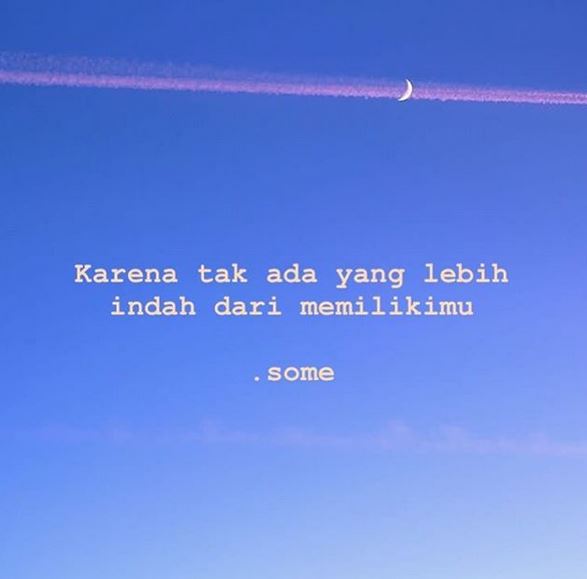 111 Kata-kata romantis yang bikin hati cewek berbunga-bunga