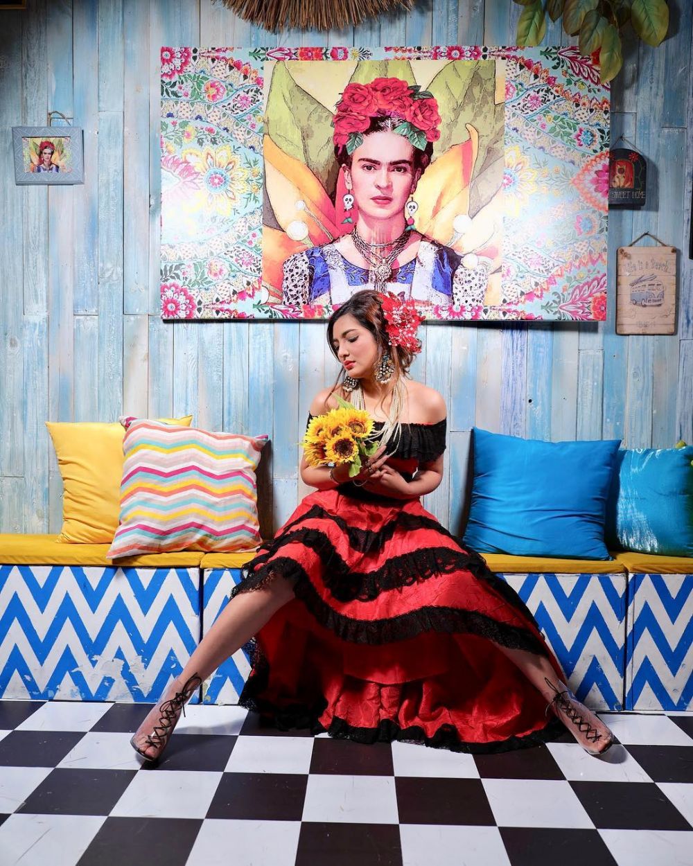 8 Pesona Ashanty pemotretan bertema Meksiko, bikin susah kedip