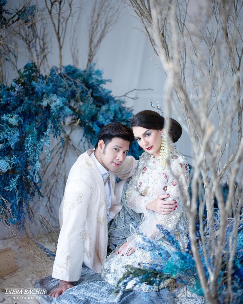 10 Foto prewedding Irish Bella dan Ammar Zoni tema adat Sunda