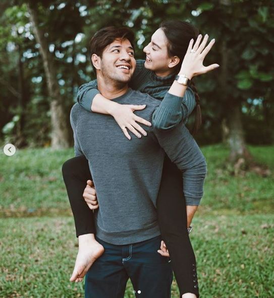 18 Gaya pemotretan Ammar Zoni & Irish Bella dalam berbagai tema