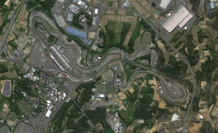 10 Sirkuit balapan dengan pemandangan cantik di dunia