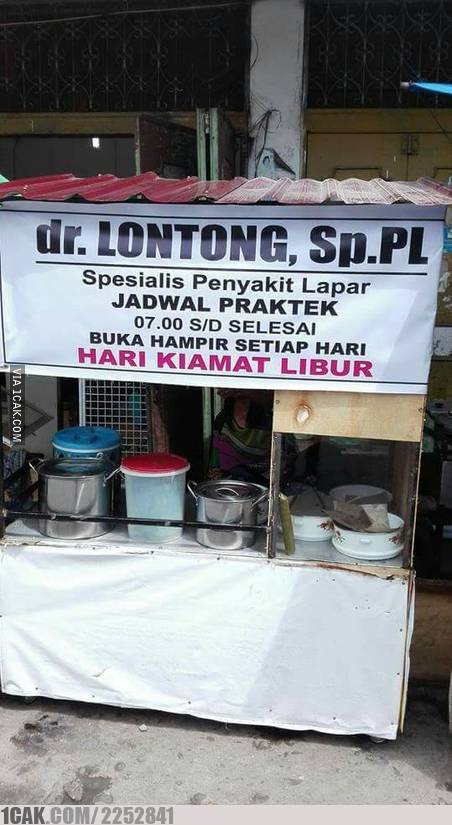 12 Foto absurd di warung ini cuma ada di Indonesia, bikin ketawa