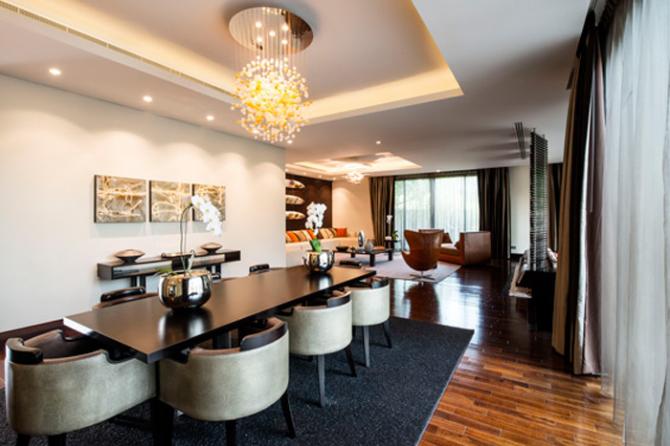 13 Penampakan rumah Aishwarya Rai & Abhishek Bachchan, ada bioskopnya