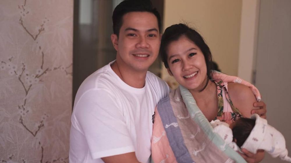 8 Seleb cantik ini menikah di usia 30 tahun lebih, termasuk Syahrini