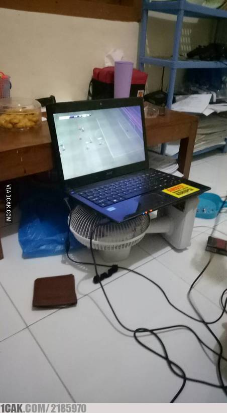 12 Ide kreatif memanfaatkan barang ala anak kos ini malah kocak