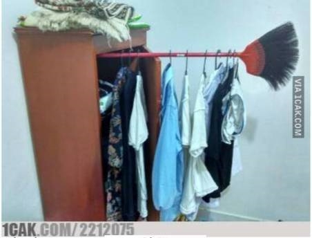 12 Ide kreatif memanfaatkan barang ala anak kos ini malah kocak