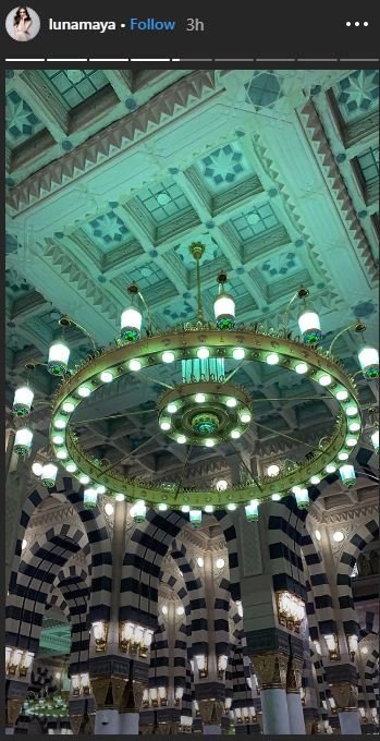 5 Postingan Luna Maya saat tunaikan ibadah umrah
