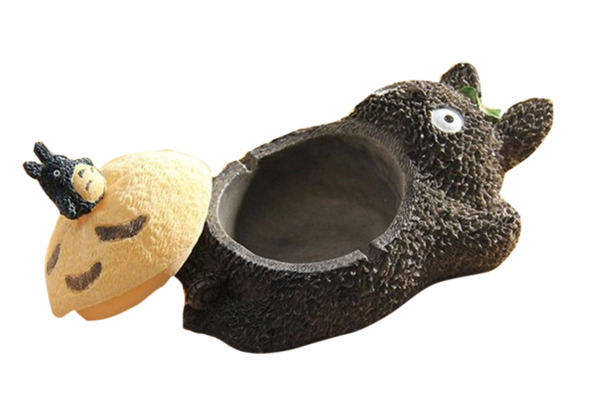 10 Asbak unik berbagai bentuk, keren abis