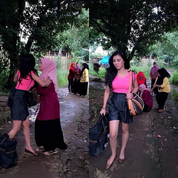 10 Pesona Livy Andriany, artis yang terjun jadi caleg