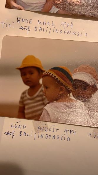 10 Potret masa kecil Luna Maya, ngegemesin banget