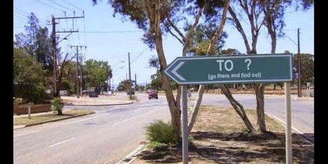 12 Papan petunjuk di tempat umum ini bikin bingung, kocak deh