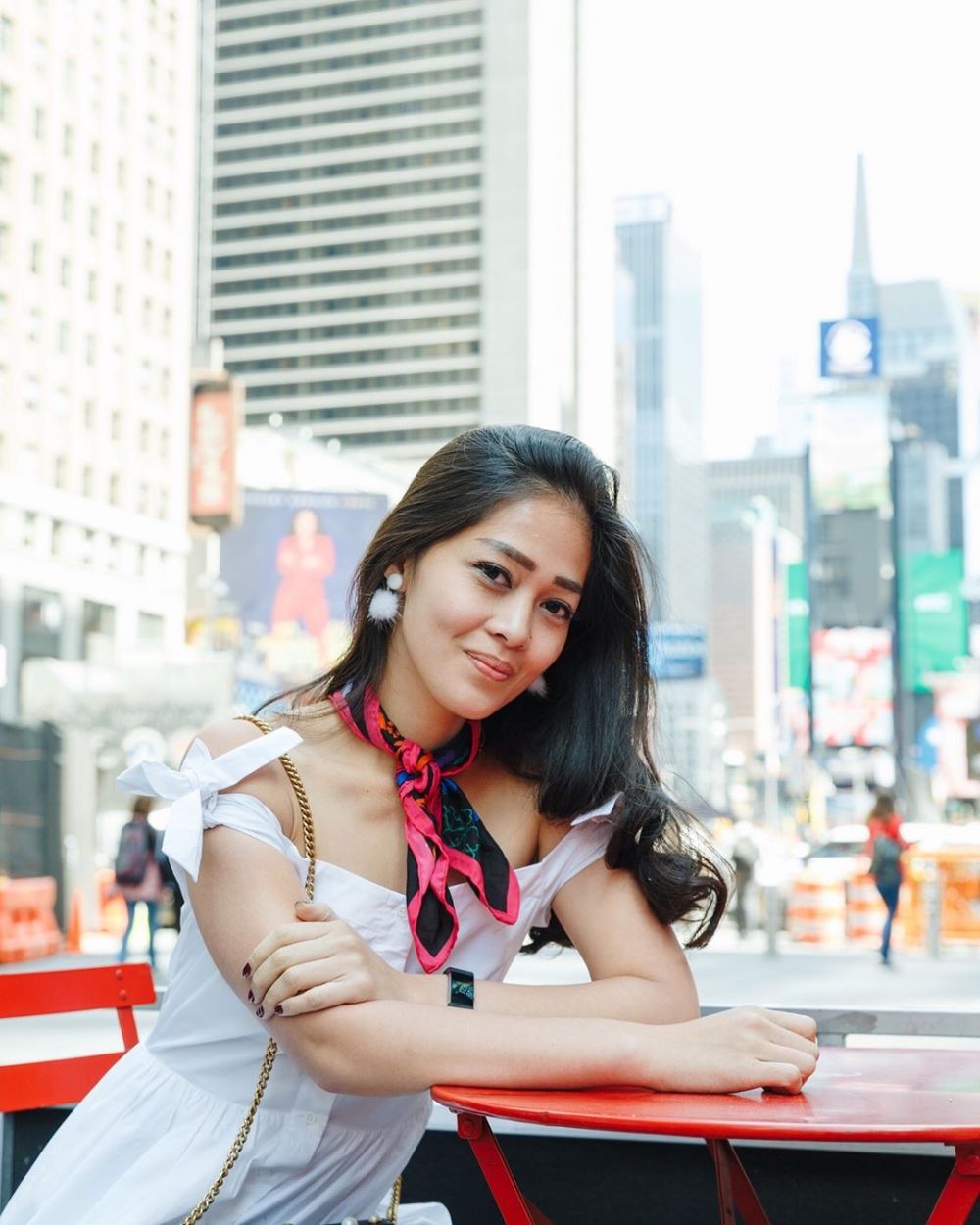 10 Seleb ini badannya dinilai terlalu kurus, terbaru Agnez Mo