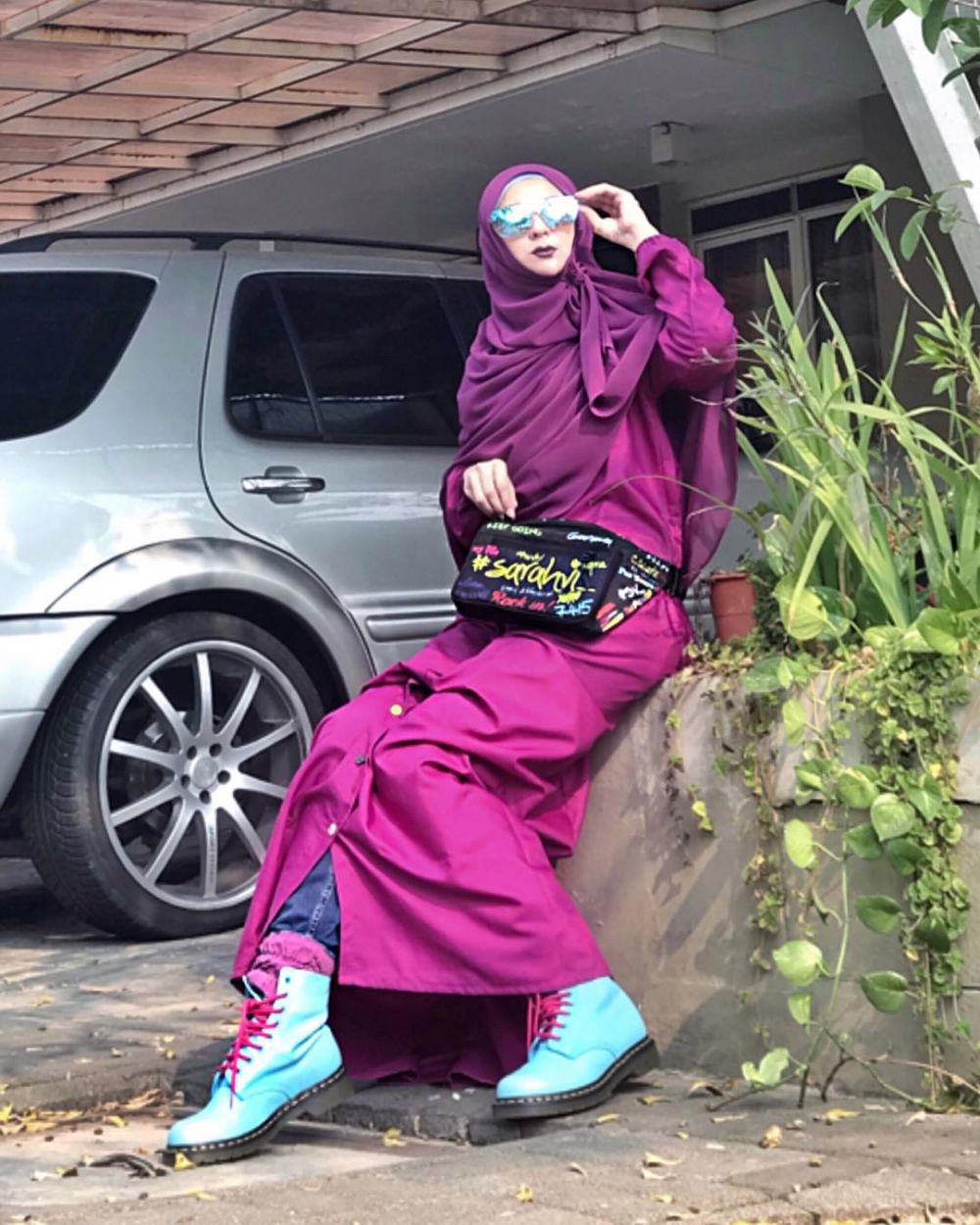 13 Potret Sarah Vi, 'Inem Si Pelayan Seksi' yang mantap berhijab