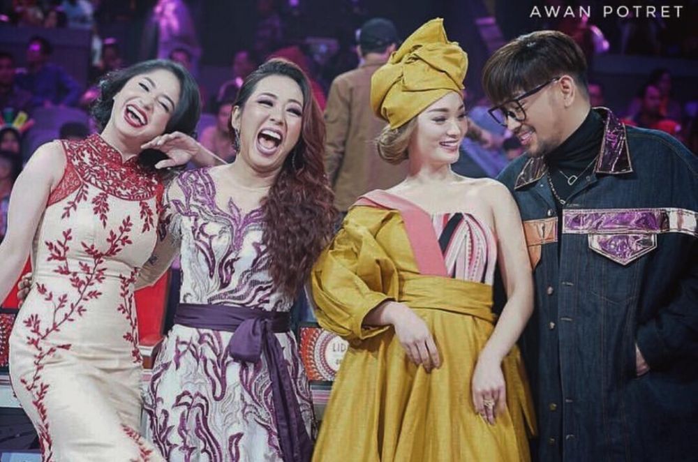 7 Momen mesra Zaskia Gotik & Caren Delano, sebut energy of berqah