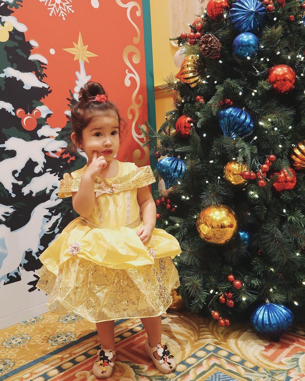 8 Gaya imut Seraphina putri Yasmine Wildblood pakai kostum princess